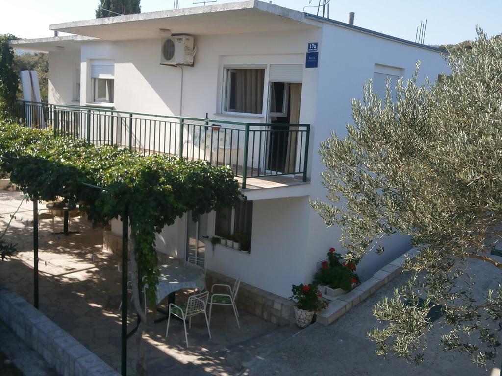 Apartments Zovko Drace Exterior photo