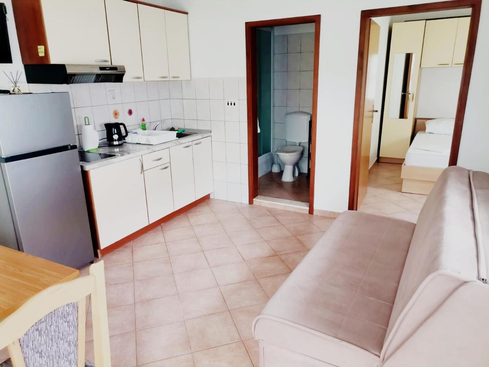 Apartments Zovko Drace Exterior photo