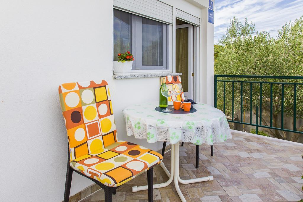 Apartments Zovko Drace Exterior photo