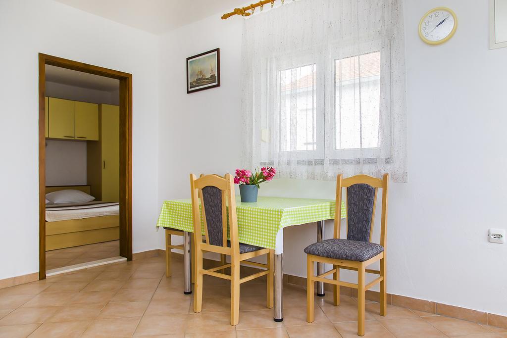 Apartments Zovko Drace Exterior photo