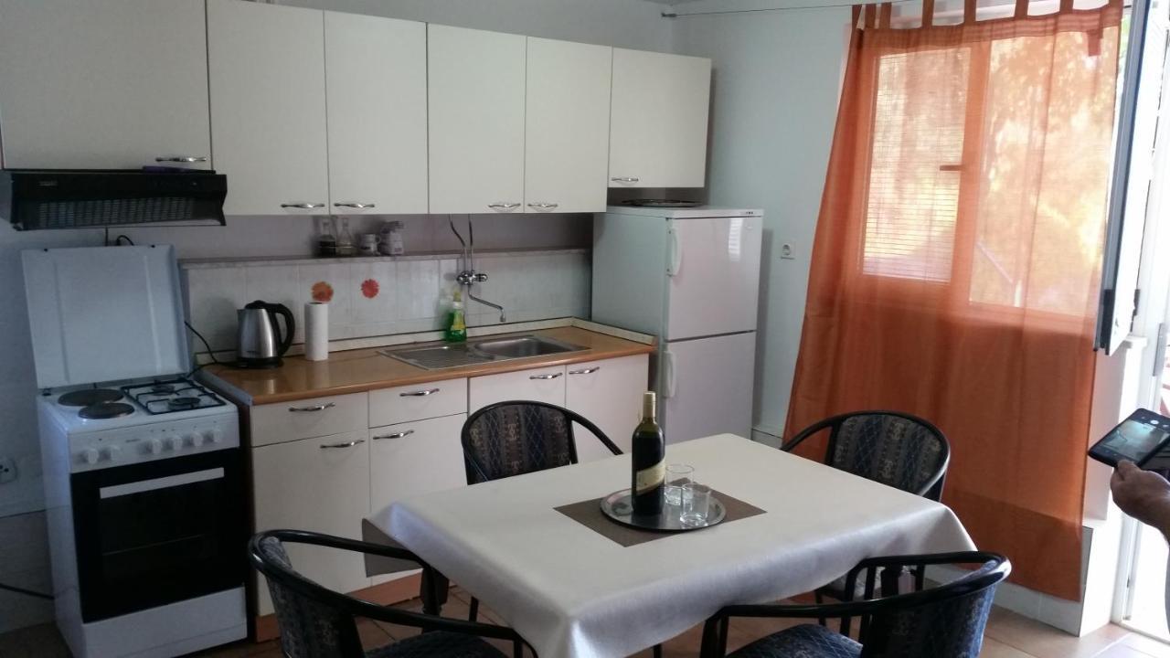 Apartments Zovko Drace Exterior photo